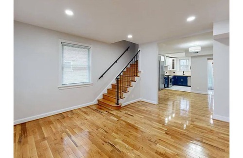 Brightwood Park House | 2 bedroom 2 bath Townhouse