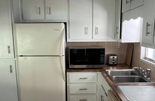 Maple Leaf House | 2 Bedroom 2 bathroom in Port Charlotte, FL located in Maple Leaf Country Cub