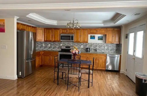 Lawrenceville Apartment | 2 bedroom/2 bathroom Basement Apartment