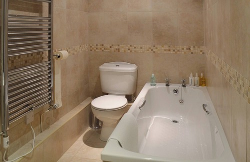 Whitchurch Cottage | 2 bedroom accommodation in Crimscote, near Newbold