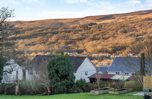Ammanford Cottage | 2 bedroom accommodation in Garnant Ammanford