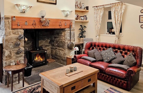 Gwynedd- Snowdonia Cottage | 2 bedroom accommodation in Capel Curig, near Betws-Y-Coded
