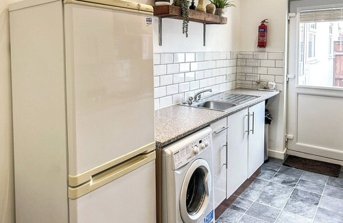 Poulton-le-Fylde Cottage | 2 bedroom accommodation in Poulton-le-Fylde, near Blackpool