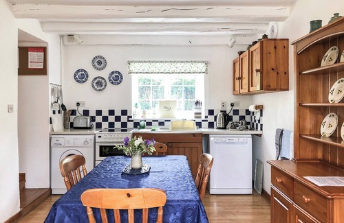 Cenarth Cottage | 2 bedroom accommodation in Penrherber, Newcastle Emlyn