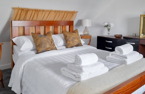 Isle of Lewis Cottage | 2 bedroom accommodation in North Tolsta, near Lewis