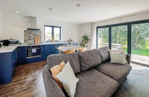 Attleborough Ski Chalet | 2 bedroom accommodation in Old Buckenham