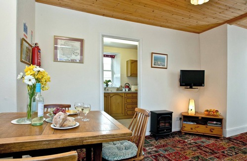 Newton Abbot Cottage | 2 bedroom accommodation in Widecombe-in-the-Moor, near Bovey Tracey