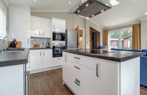 Pentney Ski Chalet | 2 bedroom accommodation in Pentney, King&rsquo;s Lynn