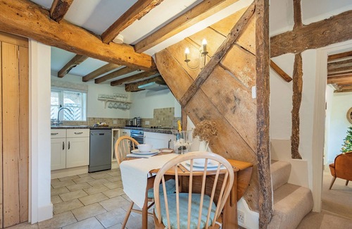 Wallingford Cottage | 2 bedroom accommodation in Berrick Salome, near Wallingford