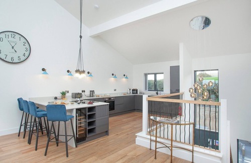 Over Stowey Cottage | 2 bedroom accommodation in Over Stowey, near Bridgwater