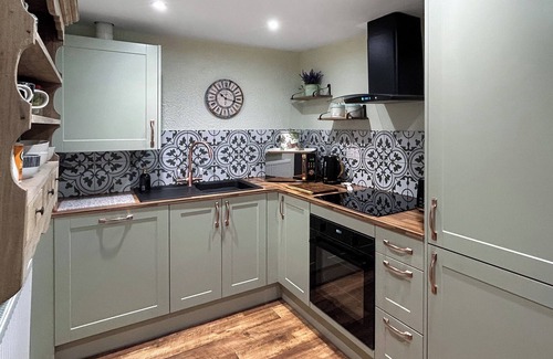 Caernarfon Cottage | 2 bedroom accommodation in Carmel, near Caernarfon