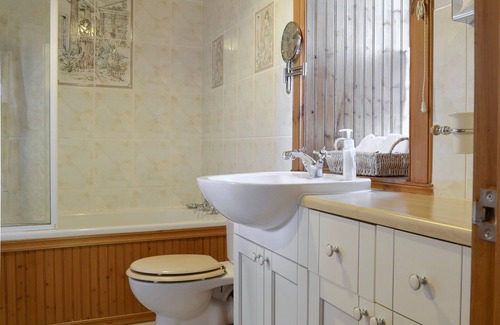 Campbeltown Cottage | 2 bedroom accommodation in Tangy, near Campbeltown