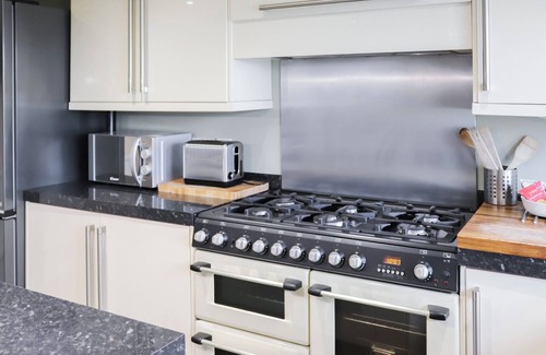 Capel Coch Cottage | 2 bedroom accommodation in Capel Coch
