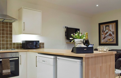 Dunfermline Cottage | 2 bedroom accommodation in Saline, near Dunfermline