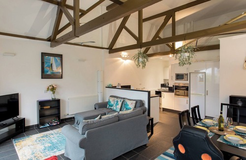 East Cowes House | 2 bedroom accommodation in East Cowes