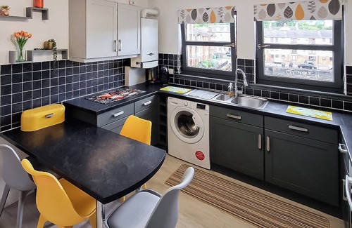 Kirkcaldy Cottage | 2 bedroom accommodation in Kirkcaldy