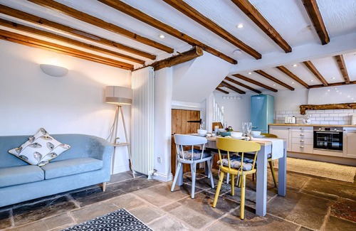 Blakeney Cottage | 2 bedroom accommodation in Blakeney, near Lydney