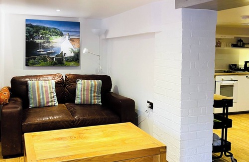Cramond Cottage | 2 bedroom accommodation in Cramond Village, Edinburgh