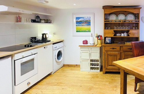 Cramond Cottage | 2 bedroom accommodation in Cramond Village, Edinburgh