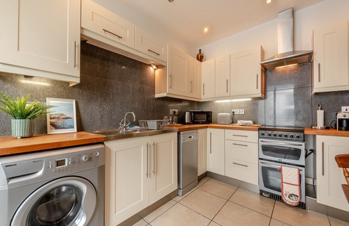 New Quay Cottage | 2 bedroom accommodation in New Quay