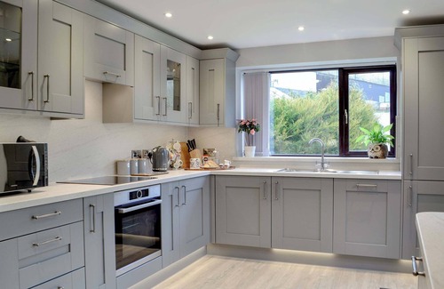 Tregaron Cottage | 2 bedroom accommodation in Llandewi Brefi, near Tregaron