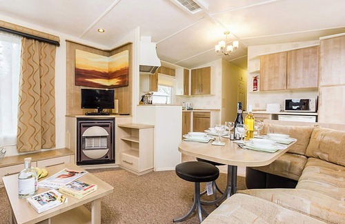 Ningwood House | 2 bedroom accommodation in Newbridge, Nr Yarmouth