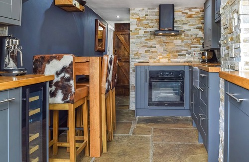 Hook Norton Cottage | 2 bedroom accommodation in Hook Norton, near Chipping Norton