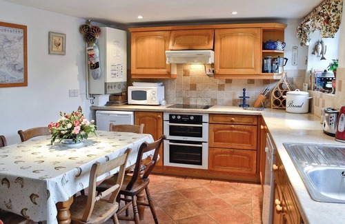 Chideock Cottage | 2 bedroom accommodation in Chideock, Bridport