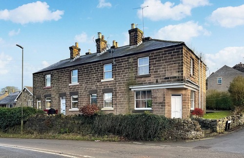 Tansley Cottage | 2 bedroom accommodation in Tansley