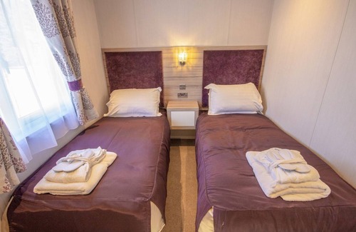 Annan Cabin | 2 bedroom accommodation in Annan