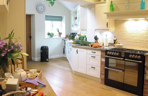 Brantingham Cottage | 2 bedroom accommodation in Brantingham, near Beverley