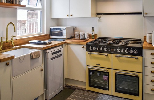 Overstrand Cottage | 2 bedroom accommodation in Overstrand, near Cromer