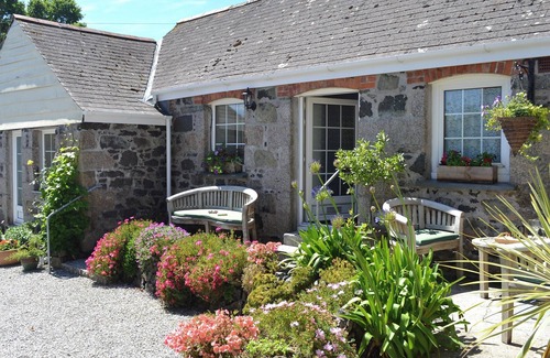Helston Cottage | 2 bedroom accommodation in Ruan Minor, near Helston