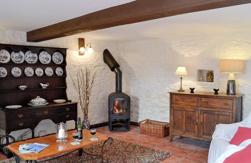 Lydney Cottage | 2 bedroom accommodation in Woolaston, near Lydney