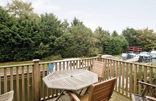 Smallburgh Cottage | 2 bedroom accommodation in Wayford Bridge, near Stalham