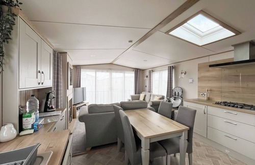 Selsey Cottage | 2 bedroom accommodation in Selsey