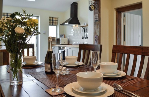 Sigglesthorne Cottage | 2 bedroom accommodation in Sigglesthorne, near Hornsea