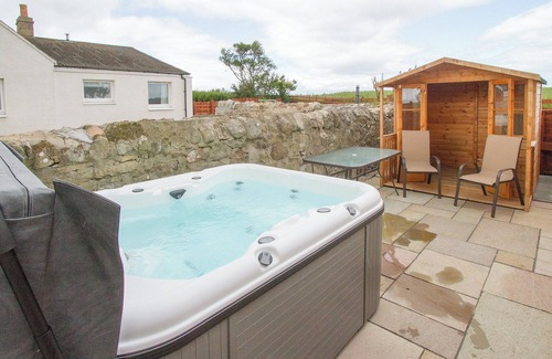 Tain Cottage | 2 bedroom accommodation in Portmahomack, near Tain