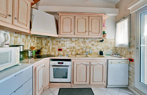 Chateaurenard House | 2 bedroom amazing home in Châteaurenard