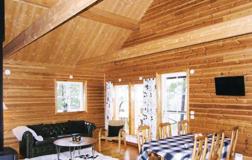 Asenhoga House | 2 Bedroom Amazing Home In Åsenhöga