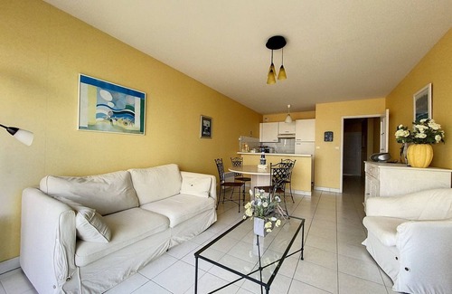 Stella-Plage Apartment | 2-bedroom apartment with balcony and equipped kitchen
