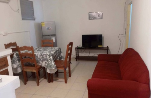 King's Park Apartment | 2 Bedroom apartment, TV with free cable, air conditioning and free internet