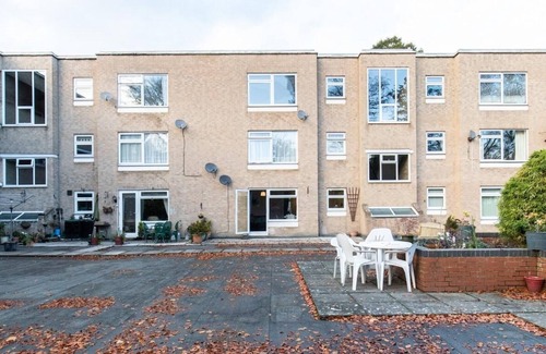 Hoddesdon Apartment | 2-bedroom apartment, Woodgrange Court