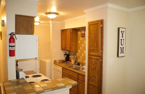 Monahans Apartment | 2-Bedroom Apartment Getaway