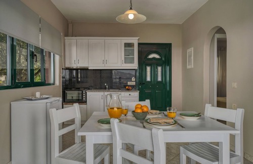 Marathias Apartment | 2-Bedroom Apartment A2 (1stF) - Anatoli Apartments