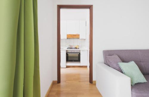 Alba Apartment | 2-Bedroom Apartment in Alba with Free Parking and Air Conditioning