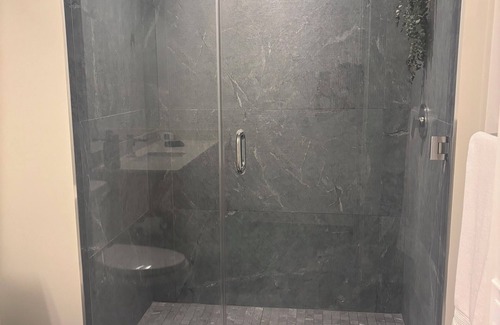 Wynwood Art District Apartment | 2-bedroom apartment in beautiful Wynwood w/WiFi, Sauna, Gym, Heated pool.