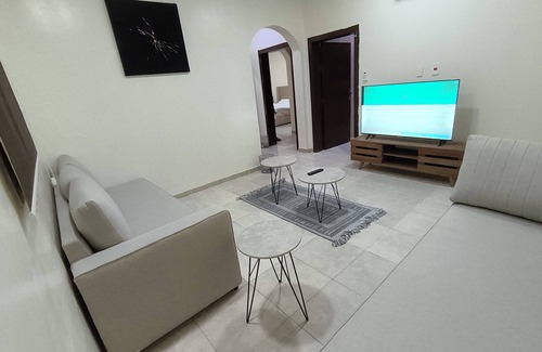 Dammam Apartment | 2-bedroom apartment in charming Dammam with AC, WiFi, kitchen and washingmachine