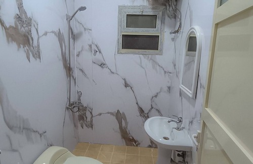 Dammam Apartment | 2-bedroom apartment in charming Dammam with AC, WiFi, kitchen and washingmachine