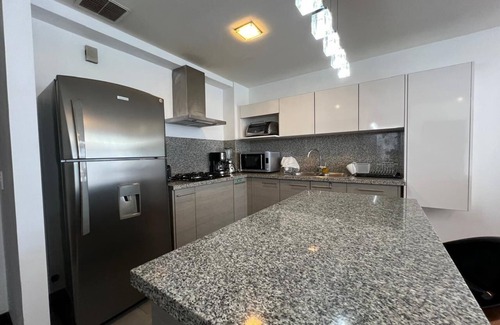 Financial District Apartment | 2-bedroom apartment in delightful Quito with WiFi, fitness room